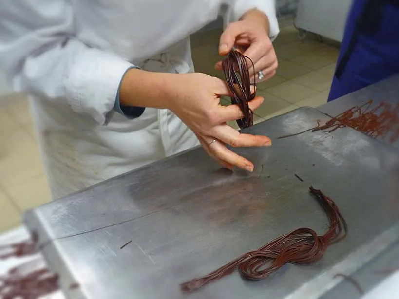 technique du nœud en chocolat